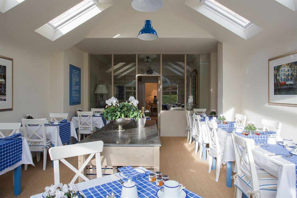 Grays Boutique B&B Bath Exterior photo The dining room at the Old Lifeboat House